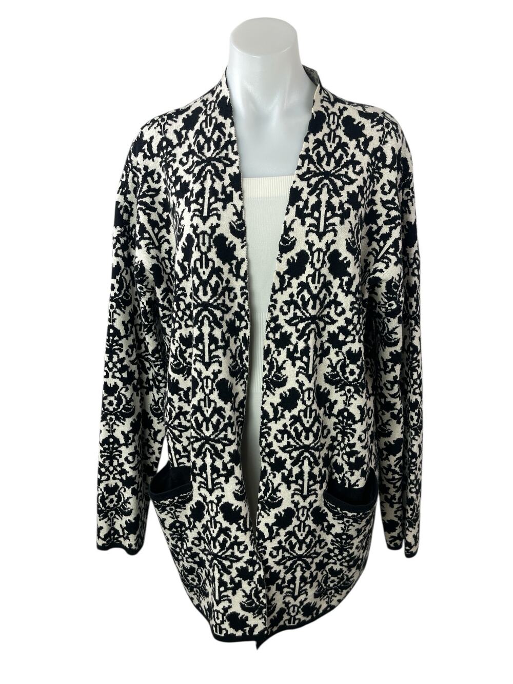Cyrus Women's Black White Batik Floral Open Front Long Cardigan Sweater Top L